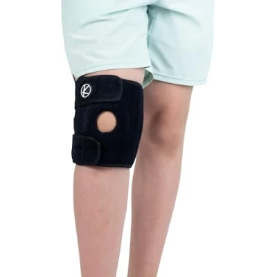 Image de KARM Réglable enfants pour le genou support l&#039;arthrite, ACL, MCL, LCL, Sports, exercice, Ménisque, la guérison, douleur filles et garçons (Taille unique, Noir)