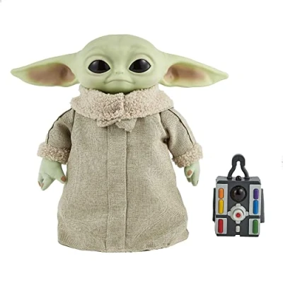 Image de Mattel Disney Star Wars Le Mandalorien, Bébé Yoda Peluche Animée L’Enfant Radiocommandé Avec Mouvements et Sons, Jouet Interactif Bracelet Télécommandé, pour Enfant de 3 ans Plus, GWD87