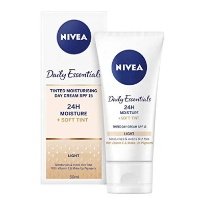 Image de 3 x Nivea® Daily Essentials Tinted Moisturising Day Cream Natural SPF 8 50 ml