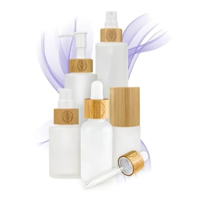 Image de Wachsmann Flacons en verre de haute qualité Avec couvercle bambou pour des cosmétiques naturels durables Pipette distributeur d&#039;huiles et lotions, 30 ml Gravure