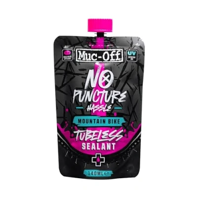 Image de Muc Off No Puncture Hassle Produit Anti Crevaison Tubeless 140 ml Pneu Vélo avec Colorant de Détection UV Bouche les Déchirures et Trous jusqu&#039;à 6 mm