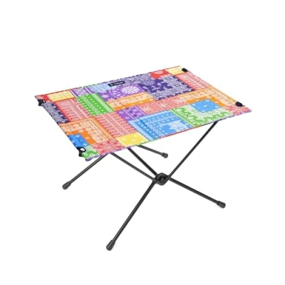 Image de Helinox Table One Hardtop La Plus Grande stabilité d&#039;un Plateau Dur Rend Cette de Voyage très compacte exceptionnellement Polyvalente (Rainbow Bandana)