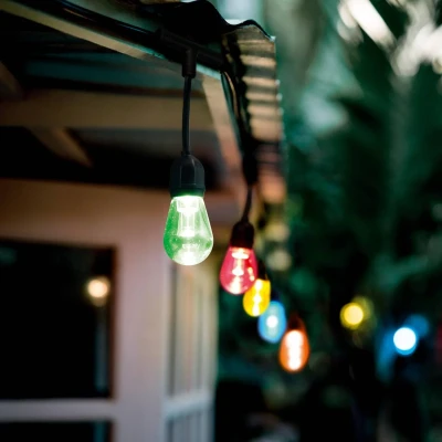 Image de LEDVANCE Guirlande lumineuse extérieur SMART+ WiFi, 4,5 W, 240 lm, blanc chaud 3000 K et lumière RVB avec 16 millions de couleurs, contrôlable par application, compatible Amazon, Google, IP44