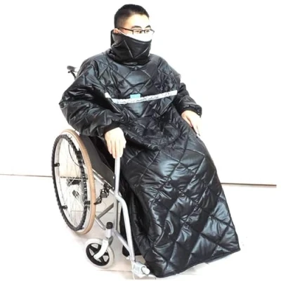 Image de Cape De Fauteuil Roulant, Manteau pour Roulant À Porter Doublés en Polaire avec Poche Intérieure Chaud/Imperméable Couverture Corps Entier