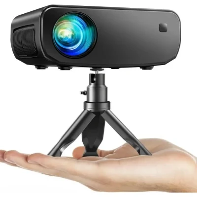 Image de Projecteur, ELEPHAS WiFi Mini Projector Full HD 1080P, 15000 Lux Projecteur Portable Compatible avec iOS/Android/Tablet/PC/TV Stick/USB (Trépied Inclus)