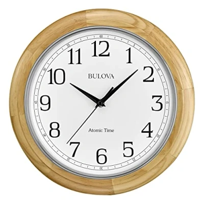 Image de Bulova Horloge Murale analogique en Bois, C5005 Atomic Time 3, se Fixe automatiquement, Pile à Quartz