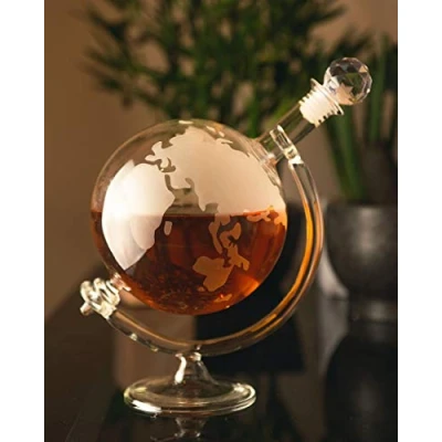 Image de HomeZone Carafe à vin sur socle, large vintage, globe en verre whiskyDécanteur de boisson 700 ml, soufflé la main verre, gravé, un cadeau Noël idéal pour lui/elle.