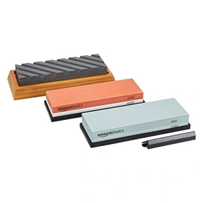 Image de Amazon Basics Kit de pierre à aiguiser pour couteaux, double face, grains 400/1000 et 3000/8000, base antidérapante en bambou, multicolore