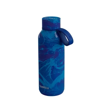 Image de Quokka SOLID CON SUPPORTO WAVES TERMO BOUTEILLE EN ACIER INOXYDABLE AVEC POIGNÉE 510 ML
