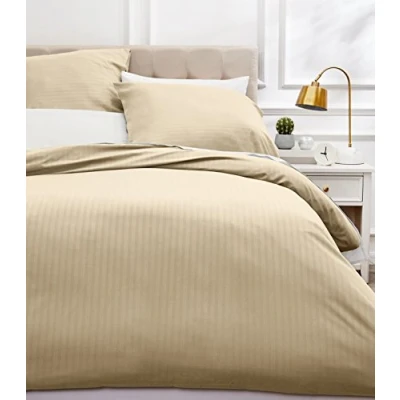 Image de Amazon Basics 3 pièces Parure de lit avec housse couette haut gamme deux taies d&#039;oreiller, 260 x 240 cm, Beige, Uni