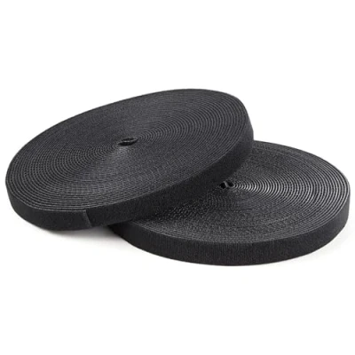 Image de StarTech.com Ruban Auto Agrippant Rouleau de 30,5 m pour Gestion Câbles Attaches Câble Ajustables Sangles agrippantes et Réutilisables Noir (HKLP100)