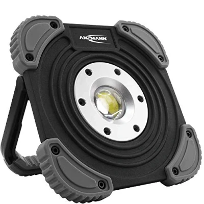 Image de ANSMANN Projecteur de chantier FL1400R (1 pce) Lampe d&#039;une portée 62 m max. pour une puissance 3820 lux. LED à la luminosité réglable (100% et 50%)