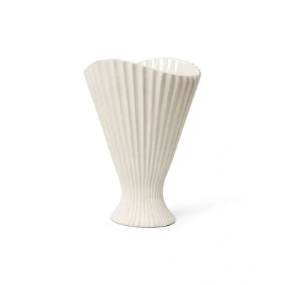 Image de ferm LIVING Vase Fountain, blanc, hauteur 30,5 cm, céramique