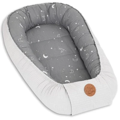 Image de Totsy Baby Nid d&#039;ange pour Nouveau né 90x50 cm Cocon Fait à la Main des Deux côtés en Coton Gaufre Lunes