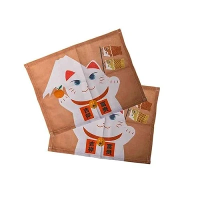 Image de lachineuse 2 Sets de Table Maneki Neko &amp; Mont Fuji Dessous Japonais en Tissu 40 x 30 cm Idée Cadeau Japon Cuisine Chat Mignon Objet Décoration Asiatique Coloris Beige