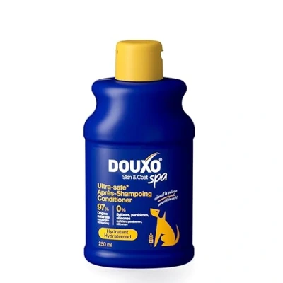Image de DOUXO Skin &amp; Coat Spa Ultra Safe Après shampoing hydratant pour Chien, 250mL, démêle, ravive Le Pelage et Hydrate la Peau, Laisse Doux, Soyeux Brillant, respecte Peau.