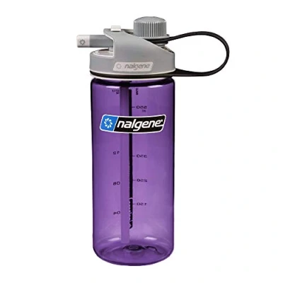Image de Nalgene Sustain Tritan Bouteille d&#039;eau multidrink sans BPA fabriquée avec des matériaux dérivés de 50% déchets plastiques, 591 ml, violet