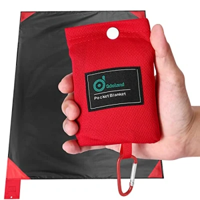 Image de Odoland Tapis de Plage, Couverture Plage en Nano, Imperméable Leséclaboussures, Pique Nique Anti Sable, 110 * 160cm, Portable Léger pour Camping, Picnic, Voyage ect (Rouge)