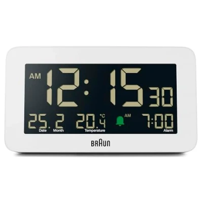 Image de Braun Réveil numérique avec Affichage de la Date, du Mois et température, écran LCD négatif, réglage Rapide, bip l’Alarme en Crescendo, modèle BC10W Blanc.