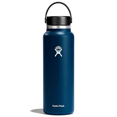 Image de HYDRO FLASK Gourde Isotherme 1180 ml (40 oz) Bouteille Inox à Isolation Sous Vide Bouchon Antifuite et Revêtement par Poudre Ouverture Large Indigo