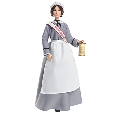 Image de Barbie Signature Florence Nightingale, poupée de Collection Femmes d&#039;Exception, en Tenue d&#039;infirmière d&#039;époque, Jouet Collector, GHT87