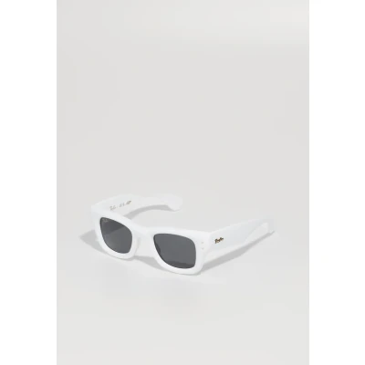 Image de Ray Ban Unisex RB4940 WAYFARER PUFFER 671/87 Lunettes de soleil Nylon Blanc Noir Carré Normale