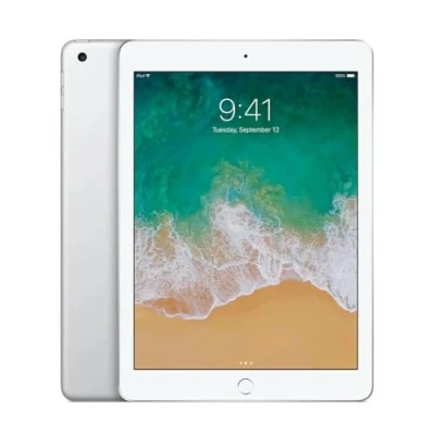 Image de Apple iPad 9.7 (5e Génération) 128Go Wi Fi Argent (Reconditionné)