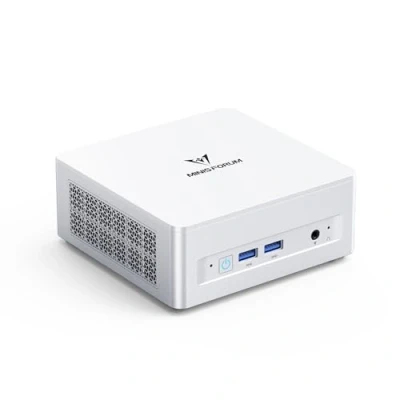 Image de MINISFORUM Mini PC UM880 Plus avec AMD Ryzen 7 8845HS (8C/16T, jusqu&#039;à 5,1 GHz), Ordinateur Radeon 780M, 32Go DDR5, SSD PCIe 4.0 de 1To, OCuLink, 5 Ports USB, Triple écran HDMI, DP et USB 4