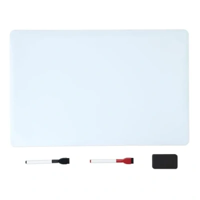Image de Amazon Basics tableau magnétique effaçable à sec, Blanc pour réfrigérateur, feuille de 33 x 50 cm, avec 2 marqueurs et effaceur