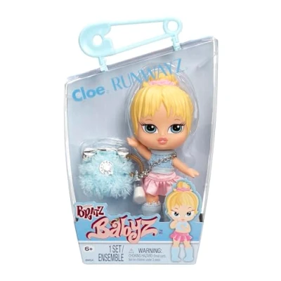 Image de Bratz Babyz Runwayz Poupée Cloe 1 Mannequin à Collectionner avec Une Tenue Élégante, Petite Mignonne Un Collier Porte Clés Jouet pour Enfants De 6 Ans et Plus