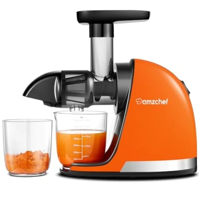 Image de AMZCHEF Extracteur Jus de Fruits et Légumes Presses agrumes à Froid sans BPA avec 2 Tasses Brosse Fonction Mastication Inversée pour Éviter les Blocages Orange Vif