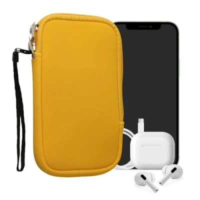 Image de kwmobile Housse Universelle Smartphone Pochette de Protection 15,2 x 8,3 cm pour téléphone Portable M 5,5&quot; en néoprène Miel