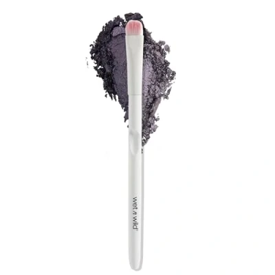 Image de wet n wild, Makeup Brush, Petit Pinceau de Fard à Paupières, en Dôme avec des Poils Arrondis pour une Application Intense la Couleur, Pinceaux Maquillage Facile Utiliser