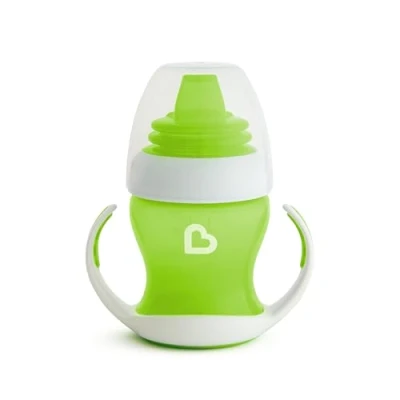 Image de Munchkin Tasse Bébé Gentle Transition, avec Poignées et Couvercle pour Bébé, Antifuites sans BPA, Compatible Lave Vaisselle, Silicone Enfant dès 4 mois 118 ml, vert