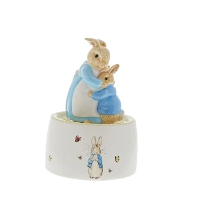 Image de Beatrix Potter Mrs Rabbit and Peter Musical A30003