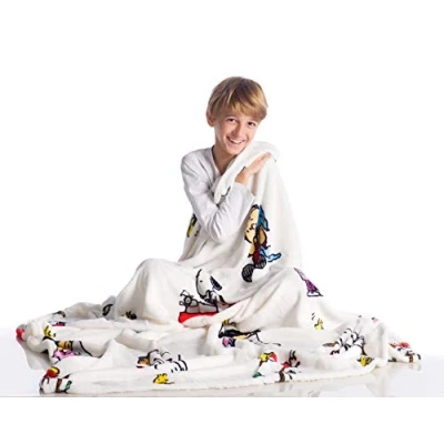 Image de Snoopy Couverture en Polaire Douce Microfibre et Chaude de Noël ou pour Un canapé Relaxant Confortable, arachides TV pliées, 100% Polyester, Blanc, Taille Unique