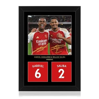 Image de Photo encadrée Gabriel et Saliba Defensive Duo A4 Signature numérique reproduite Cadeau pour les fans d&#039;Arsenal FC