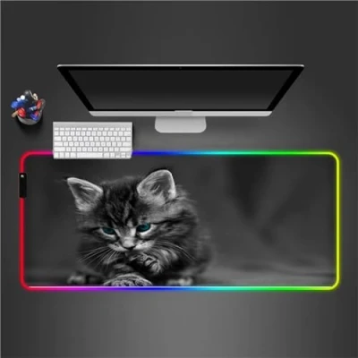 Image de Tainrun RGB Tapis de Souris Gaming Grand XXL 800x300x3mm 14 Modes d&#039;éclairage LED Lumineuse Mouse Pad Rétroéclairage pour Gamer Clavier PC, Animal Chat Mignon