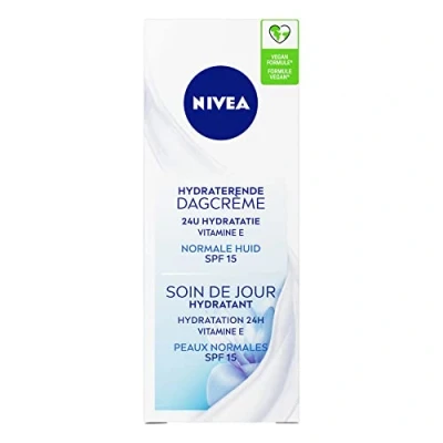 Image de Nivea Essentials Soin de Jour Hydratant Peaus Normales Spf15