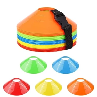 Image de Fousenuk Lot de 50 Plots Marquage pour Football Cône, 5 Couleurs Sport avec Sac en Filet, Sangle à Boucle Fixe, Disques d&#039;Entraînement, Cones Délimitation Entraînement