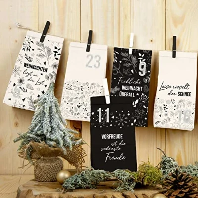 Image de Papierdrachen Calendrier de l&#039;Avent à remplir 24 sacs cadeaux noirs et blancs autocollants pinces Motif Holy Night black &amp; white 2 Pour bricolage cadeau Noël