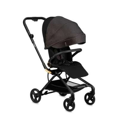 Image de poussette MoMi ADELLE pour enfant à partir de 6 mois (jusqu&#039;à 22 kg), pliable avec siège 360 et harnais sécurité 5 points, panier courses poignée transport après pliage