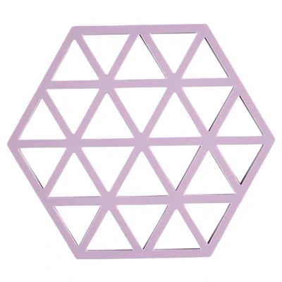 Image de Zone Denmark Dessous De Plat Triangle en Silicone Design GéoméTrique Moderne Résistant À 250C Lave Vaisselle Dimensions 16 x 14 0,9 cm Lupin