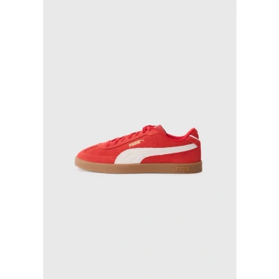 Image de PUMA Mixte Club II Era Suede Basket, for All Time Red White Gold, 42.5 EU