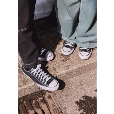 Image de Converse Ctas Low Homme Chaussures Noir Taille: 44 Textile Foot Locker