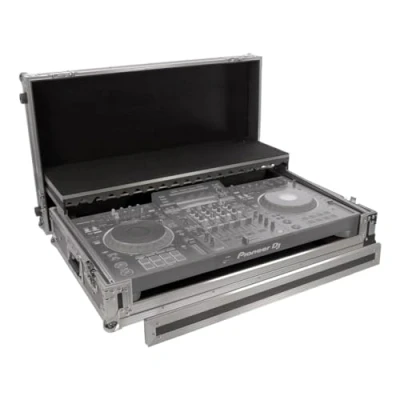Image de Plugger case Flightcase Pioneer DJ XDJ XZ ou contrôleur de même dimensions. Flight professionnel Noir Alu multiplis 9mm Cornière aluminium Station travail DJ. sur roulettes Trolley.