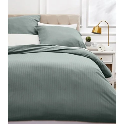 Image de AmazonBasics Deluxe Microfiber Duvet Cover Set with pillow case(s) 200x200cm, Dark Grey