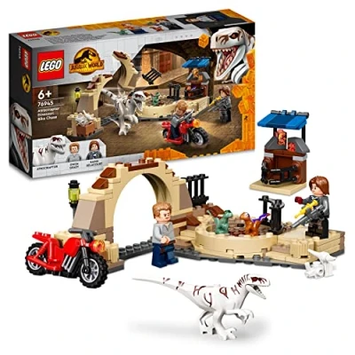 Image de LEGO 76945 Jurassic World La Poursuite en Moto de l’Atrociraptor, Jouet Dinosaures, 2 Bébés Dinos et Minifigurines Gardiens, Enfants 6 Ans Plus