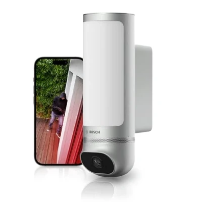 Image de Bosch Smart Home caméra extérieure II, de Surveillance extérieur, résolution 1080p Full HD avec sirène d’Alarme intégrée et Lampe Design, Compatible Amazon Alexa, Argent