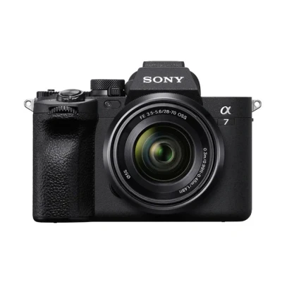 Image de Sony Alpha 7 IV Appareil photo hybride plein format + objectif 2870 mm F3.5 5.6 (33 mégapixels, mise au point automatique en temps réel, 10 images/s, 4K 60p, écran tactile à angle variable)